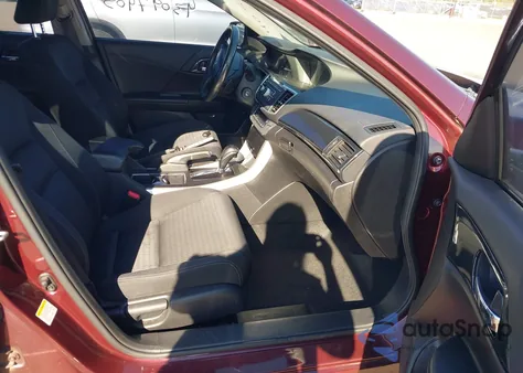 2015 Honda Accord Sport z USA, uszkodzony, nr VIN 1HGCR2F53FA057217